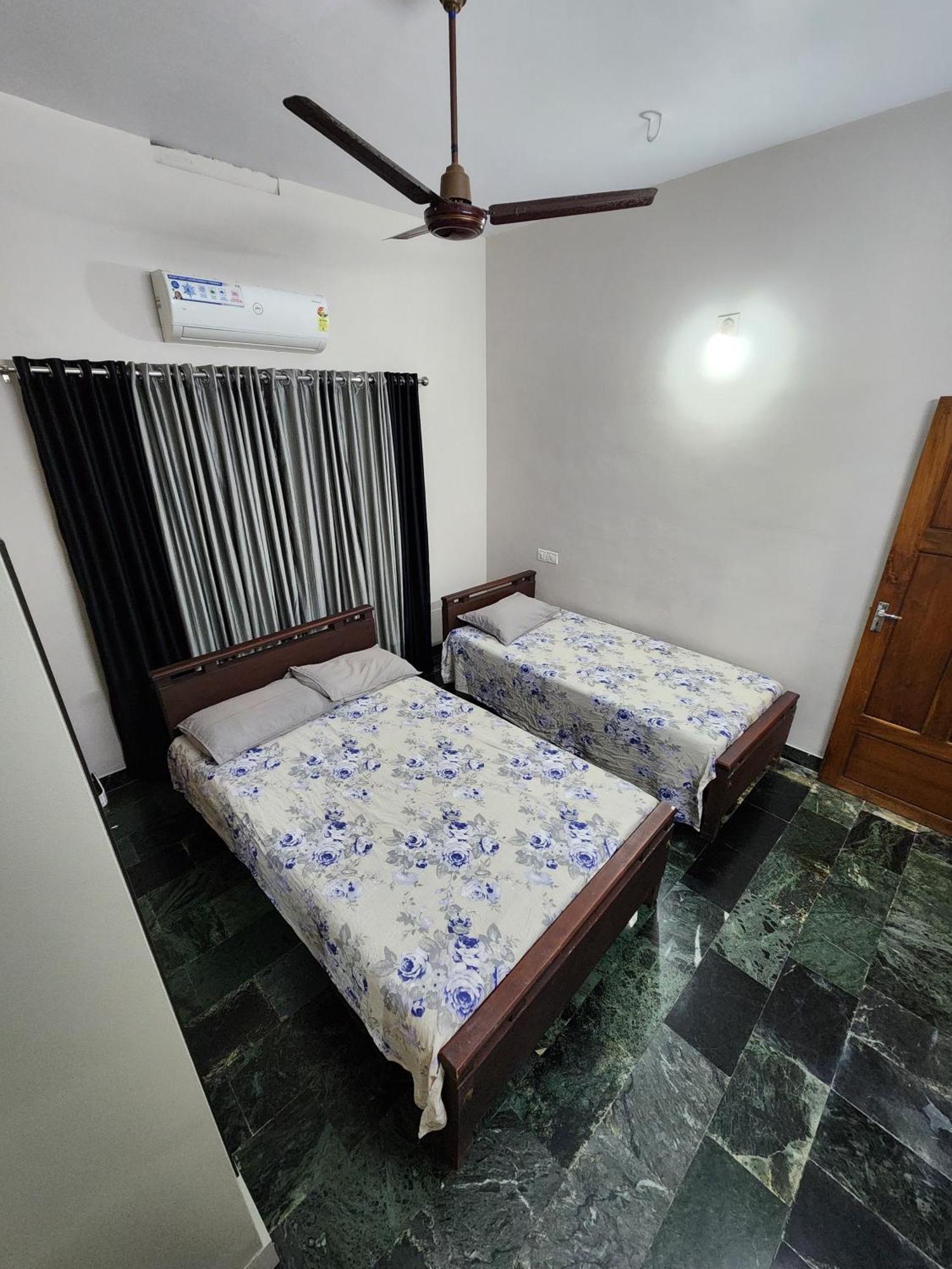 Budget Home Kochi Eksteriør billede